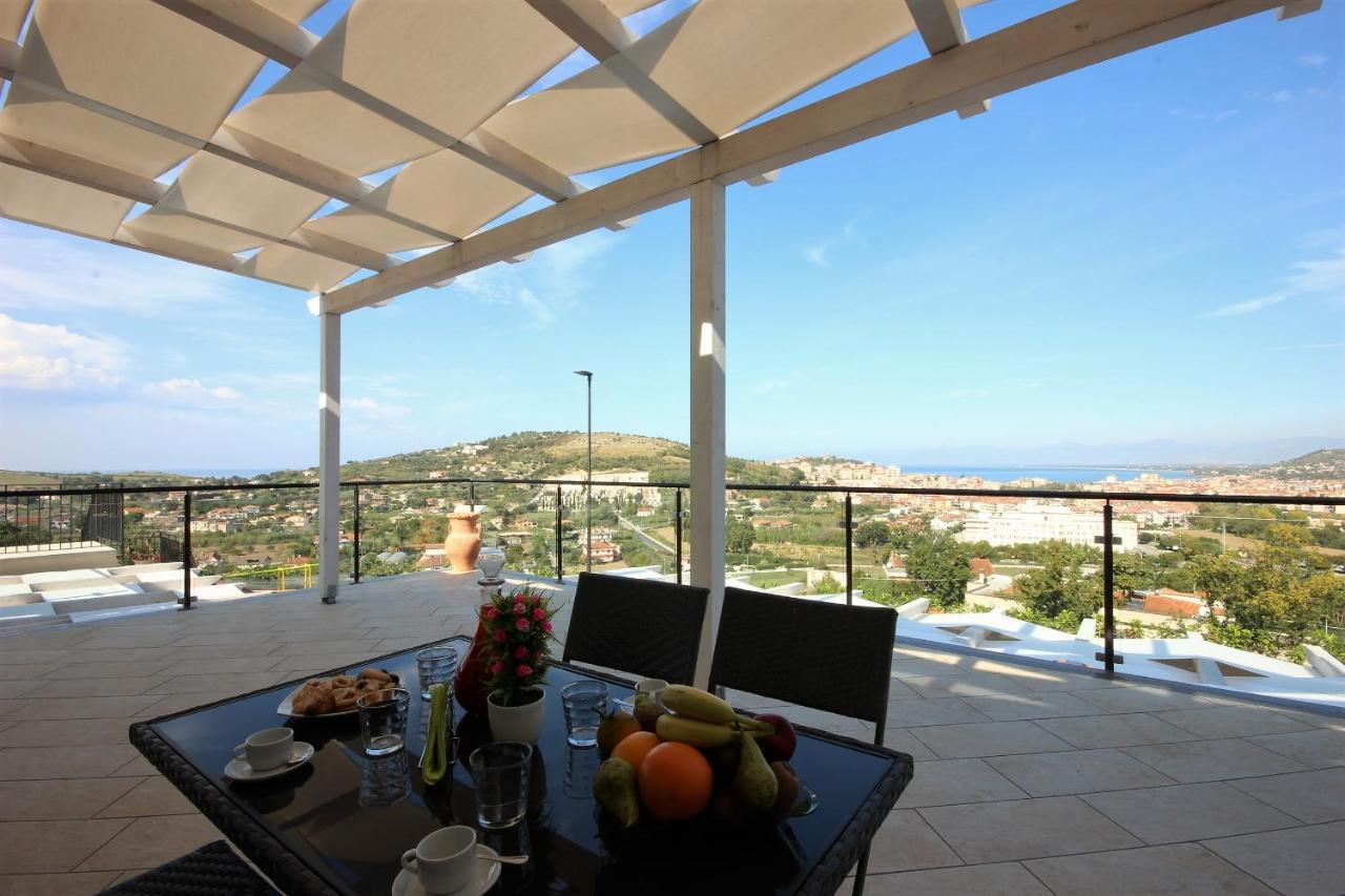 Country House Marj & Jo Resort Agropoli Eksteriør billede